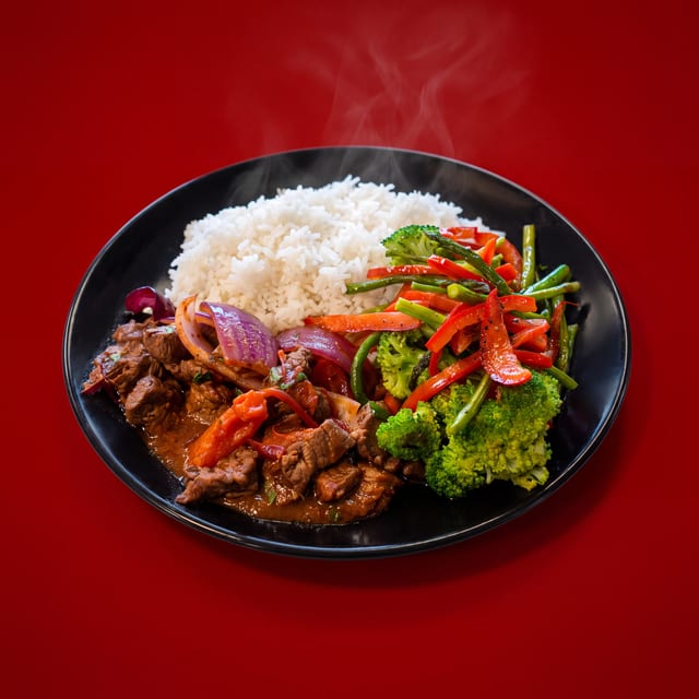 Lomo Saltado.